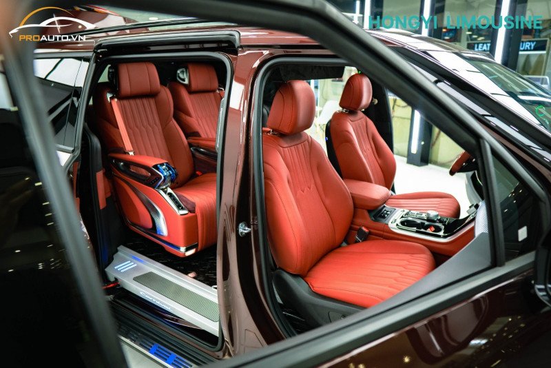 Nội thất ô tô được độ ghế Limousine sang trọng
