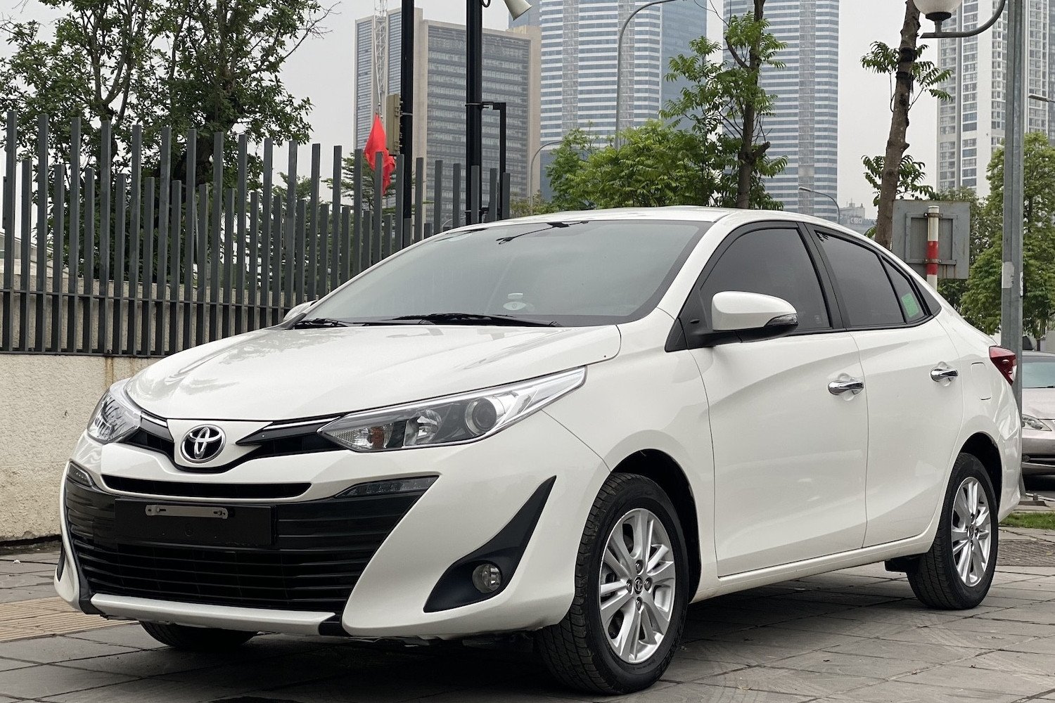 Xe Ô Tô 350 Triệu: Lựa Chọn Nào Tối Ưu Cho Bạn?
