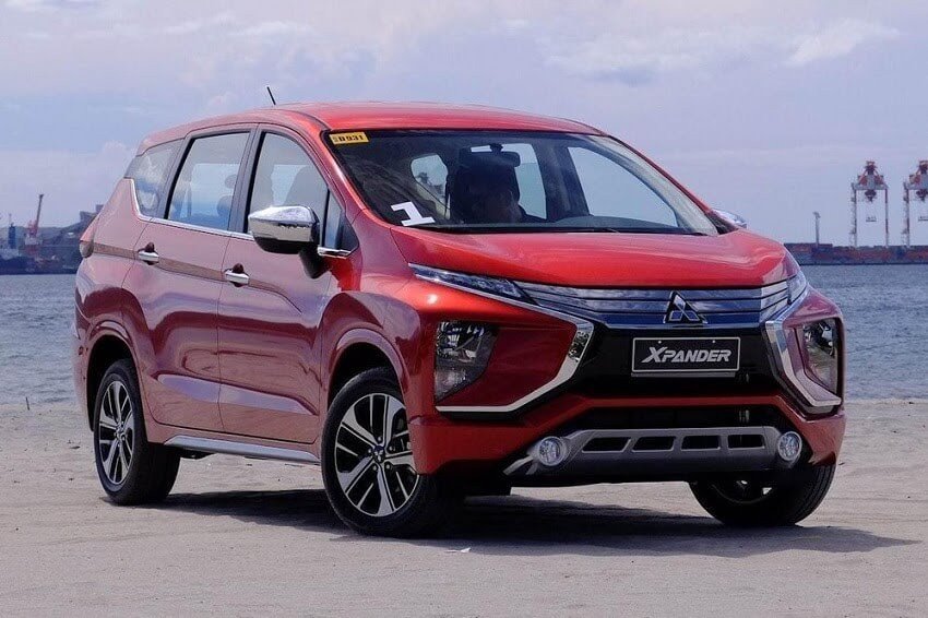 Logo và dòng xe ô tô Mitsubishi