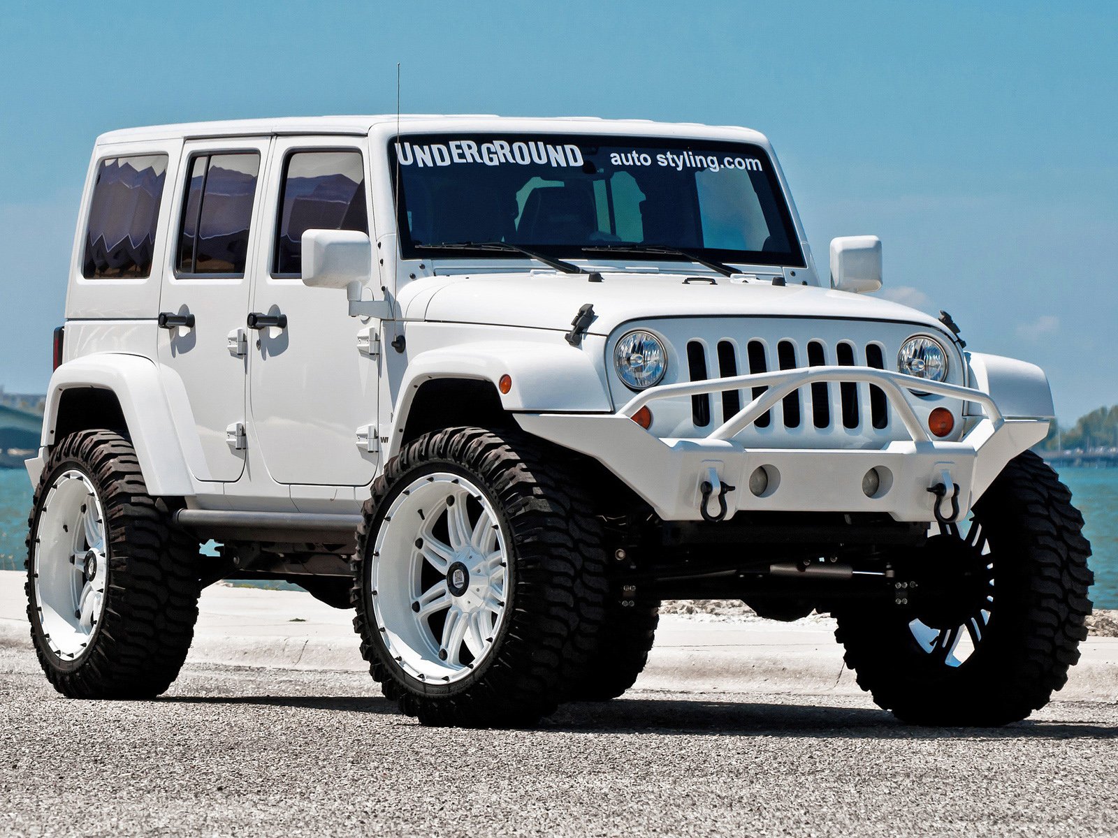 Xe Ô Tô Hàn Quốc Jeep: Ưu Việt Và Khả Năng Vận Hành