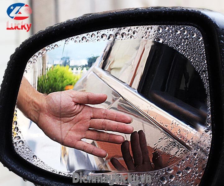 Miếng Dán Chống Nước Xe Ô Tô: Hướng Dẫn Toàn Diện Cho An Toàn
