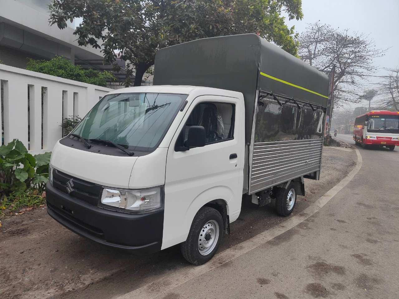 Xe Ô Tô Tải Suzuki 7 Tạ: Lựa Chọn Tối Ưu Cho Mọi Nhu Cầu Vận Chuyển