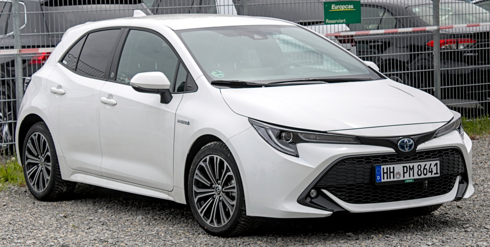 Xe ô tô con Toyota: Đánh giá tổng quan mẫu Corolla