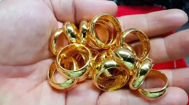 Giá Vàng Nhẫn 24k Hôm Nay Bao Nhiêu 1 Chỉ 2026 Biểu đồ lạm phát và giá vàng