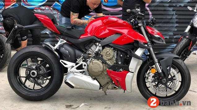 Ducati Streetfighter V4 2026 - Thiết kế ấn tượng