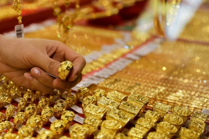 Vàng 18k hôm nay bao nhiêu? Cập nhật giá chi tiết 2026 Giá vàng nhẫn 18k