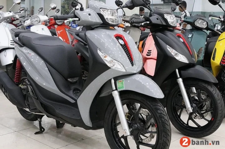 Giá xe Vespa Sprint 2026