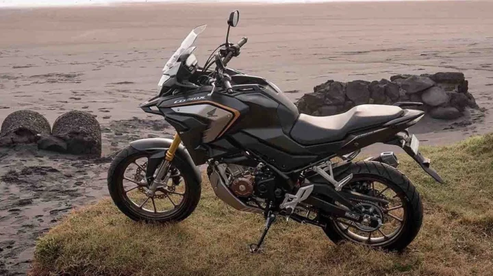Honda CB150X - Bảng đồng hồ và tiện ích