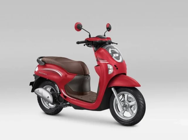 Honda Scoopy, một mẫu xe tay ga có thiết kế thấp và phong cách