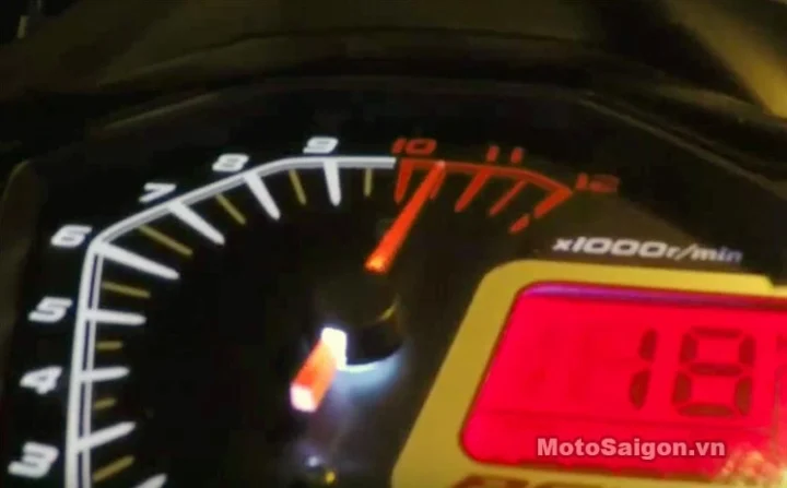 Honda Winner X V3 trên đường đua