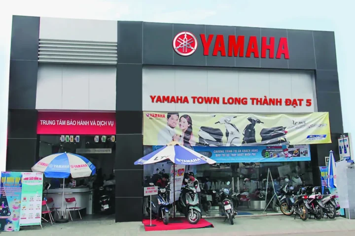 Mặt tiền một đại lý Yamaha lớn và hiện đại