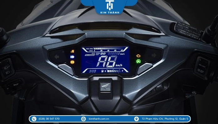 Đổ đầy bình xăng Air Blade 125