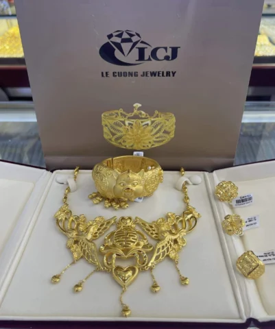 Sản phẩm trang sức vàng tại Lê Cương
