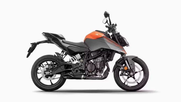 Tư thế lái KTM Duke 250