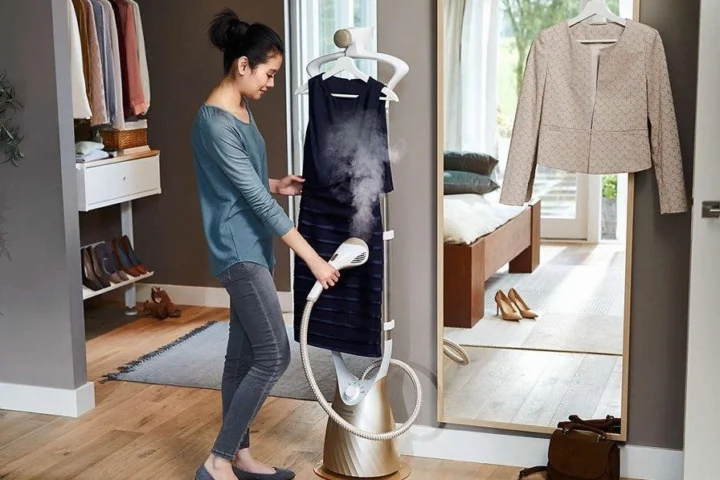 Bàn Ủi Hơi Nước Cầm Tay Loại Nào Tốt Nhất 2026? Bàn ủi hơi nước cầm tay tiện lợi