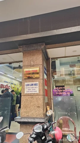 Vàng Bạc Quốc Trinh: Uy Tín & Chất Lượng Vượt Thời Gian Cận cảnh trang sức tại Vàng Bạc Quốc Trinh