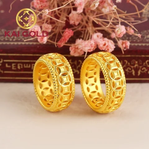 Cận cảnh vẻ đẹp của nhẫn kim tiền vàng 9999