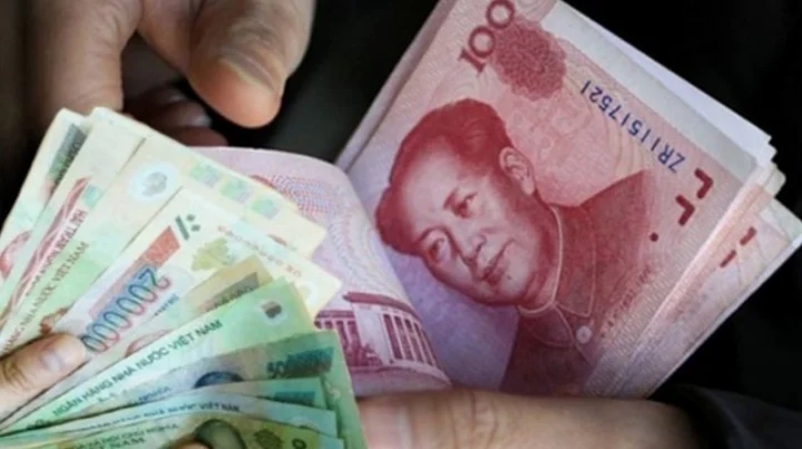 Minh họa quy đổi 50 vạn tệ sang tiền Việt Nam