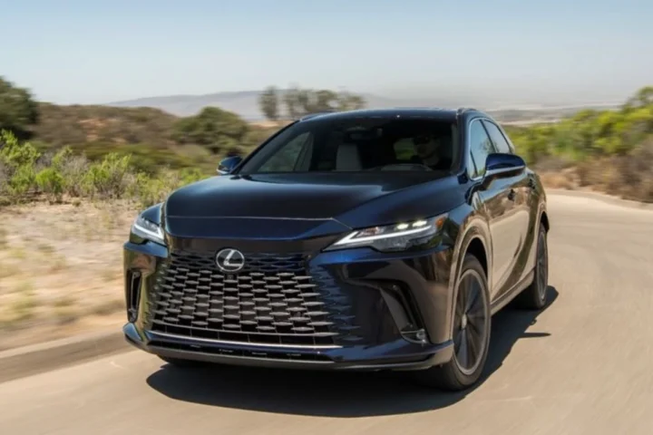 Nội thất sang trọng của xe Lexus