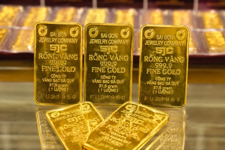 Giá Vàng 9999 Hôm Nay BTMC: Cập Nhật 2026 & Phân Tích Chi Tiết So sánh giá vàng SJC, BTMC, DOJI hôm nay