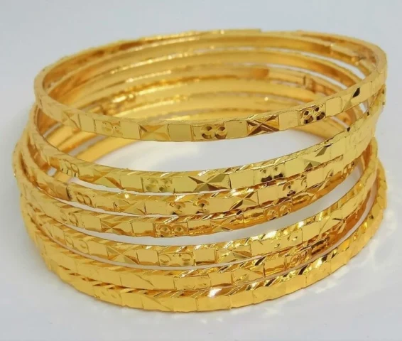Thị trường vàng 18K sôi động