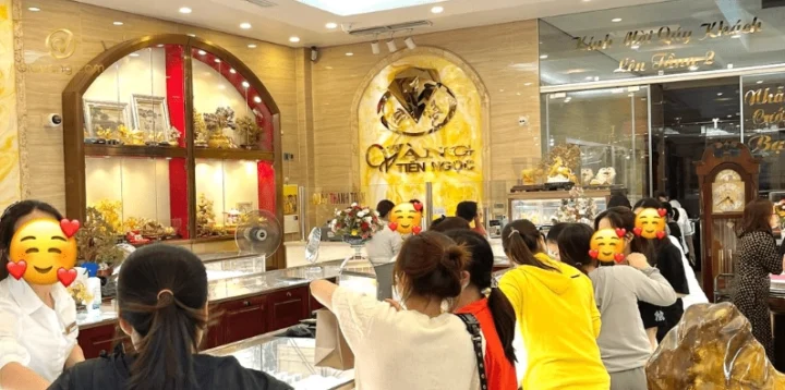 Vàng Tiến Ngọc và các sản phẩm đa dạng
